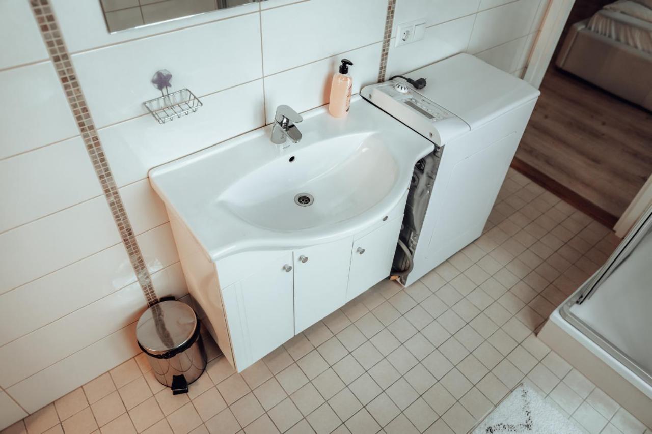 Dream Stay - Spacious 1-Bedroom Apartment In The Old Town Tallinn Buitenkant foto